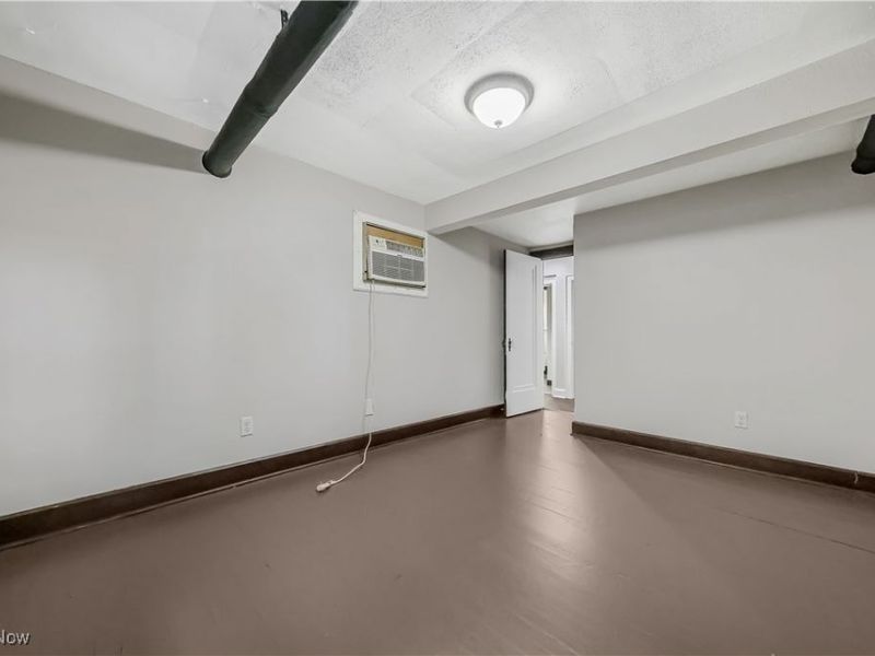 594-598 Blaine Avenue, Akron, OH 44310 Photo 32