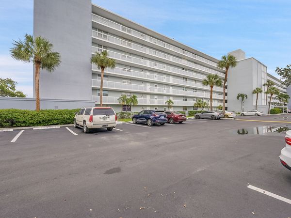 5500 NW 2nd Avenue, Unit 614, Boca Raton, FL 33487