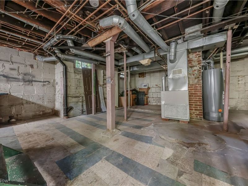 594 Blaine Avenue, Akron, OH 44310 Photo 21