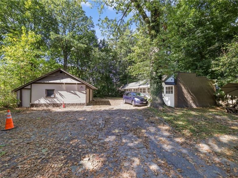 594 Blaine Avenue, Akron, OH 44310 Photo 24