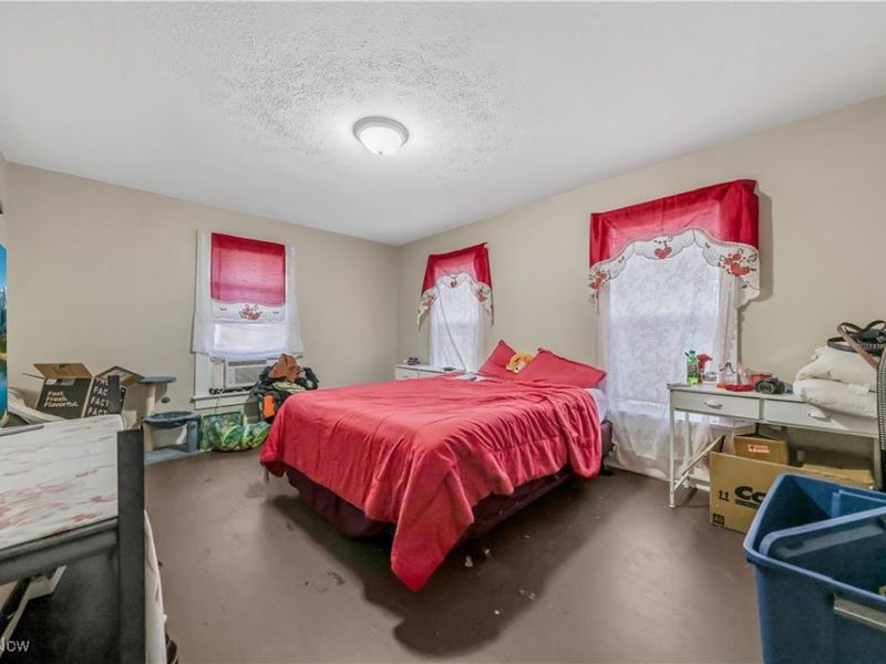 594 Blaine Avenue, Akron, OH 44310 Photo 8