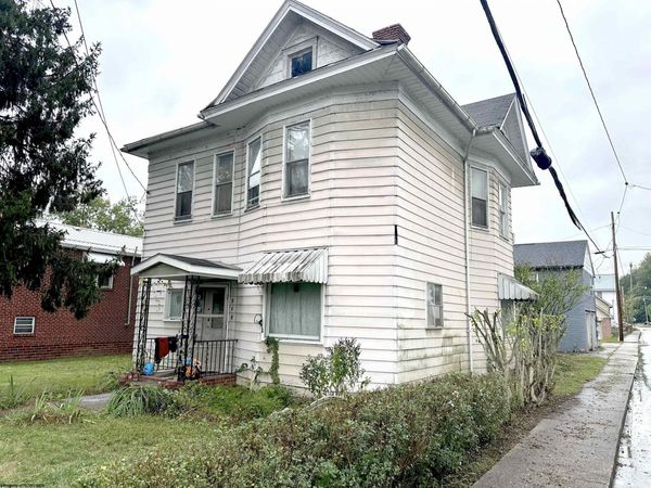 515 Court Avenue, Weston, WV 26452