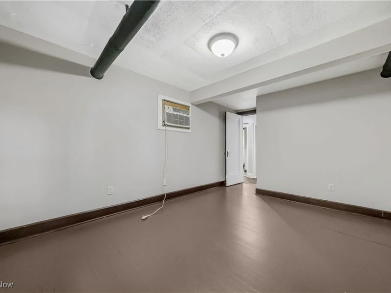 598 Blaine Avenue, Akron, OH 44310 Photo 20