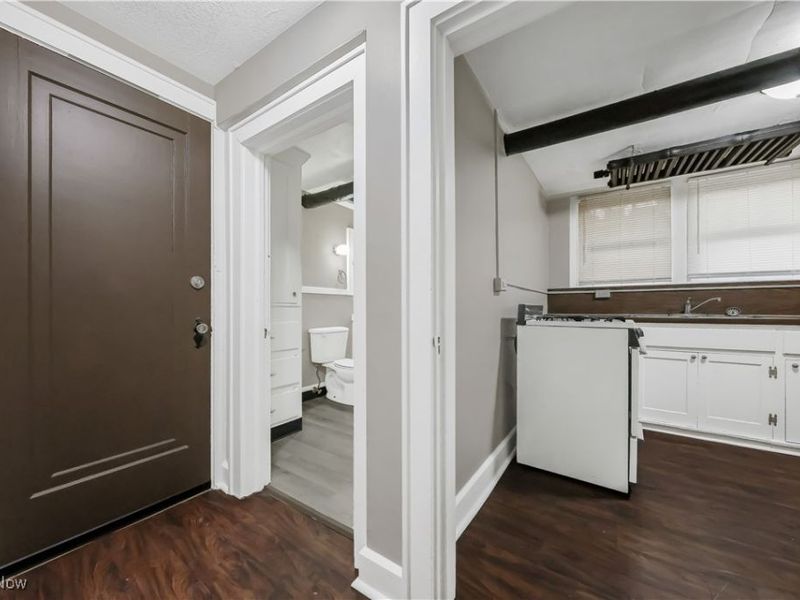 598 Blaine Avenue, Akron, OH 44310 Photo 22