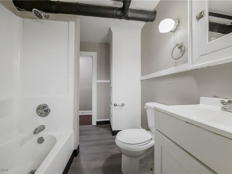 598 Blaine Avenue, Akron, OH 44310 Photo 24