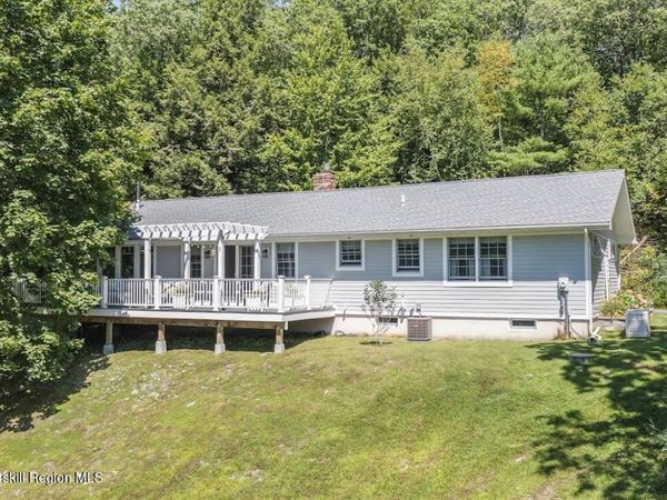 110 Meadow Lane, Hillsdale, NY 12529