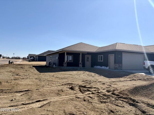693 KAYLEE COURT, Watertown, SD 57201