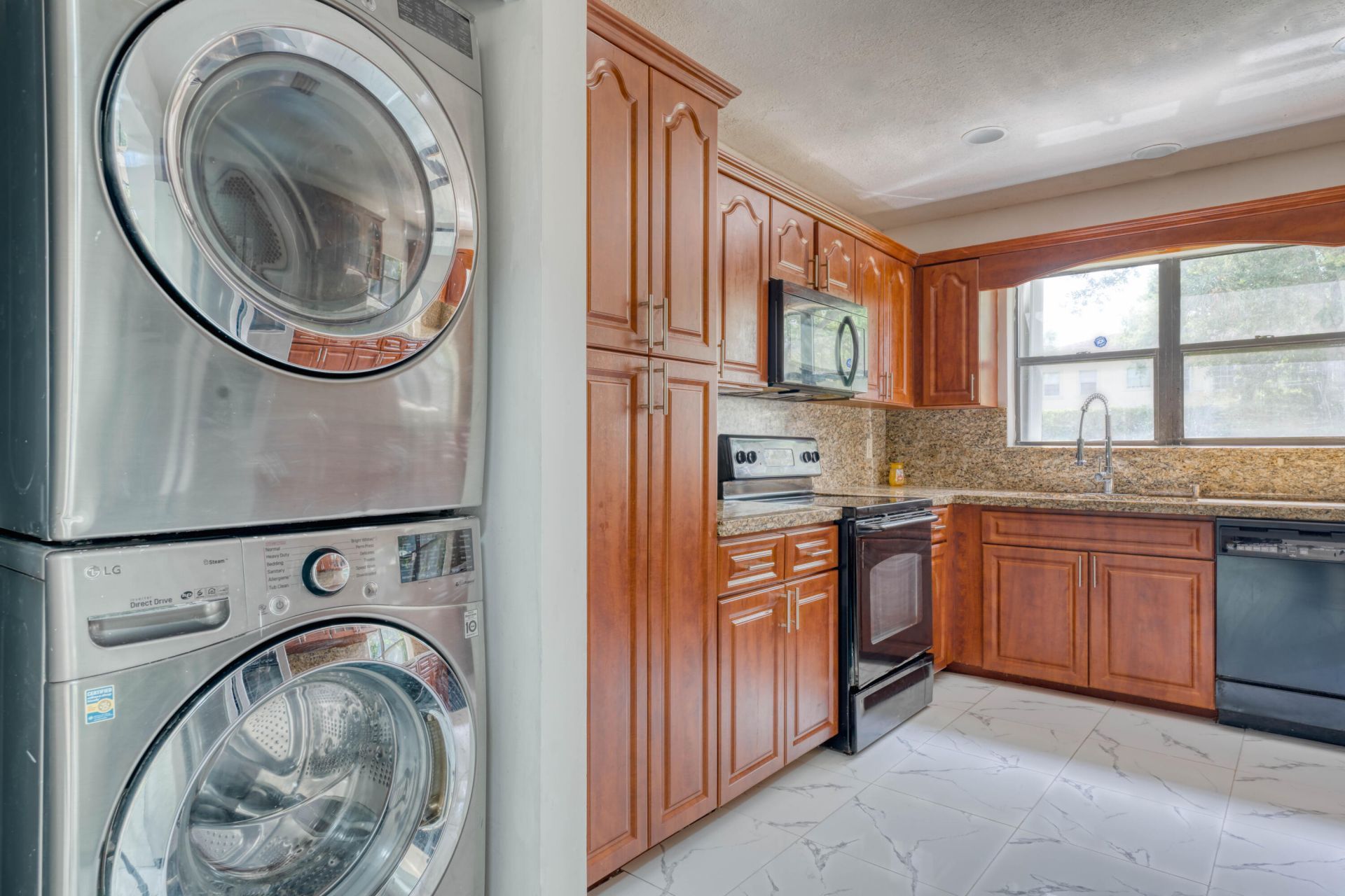 101 Fairway Lane, Royal Palm Beach, FL 33411 Photo