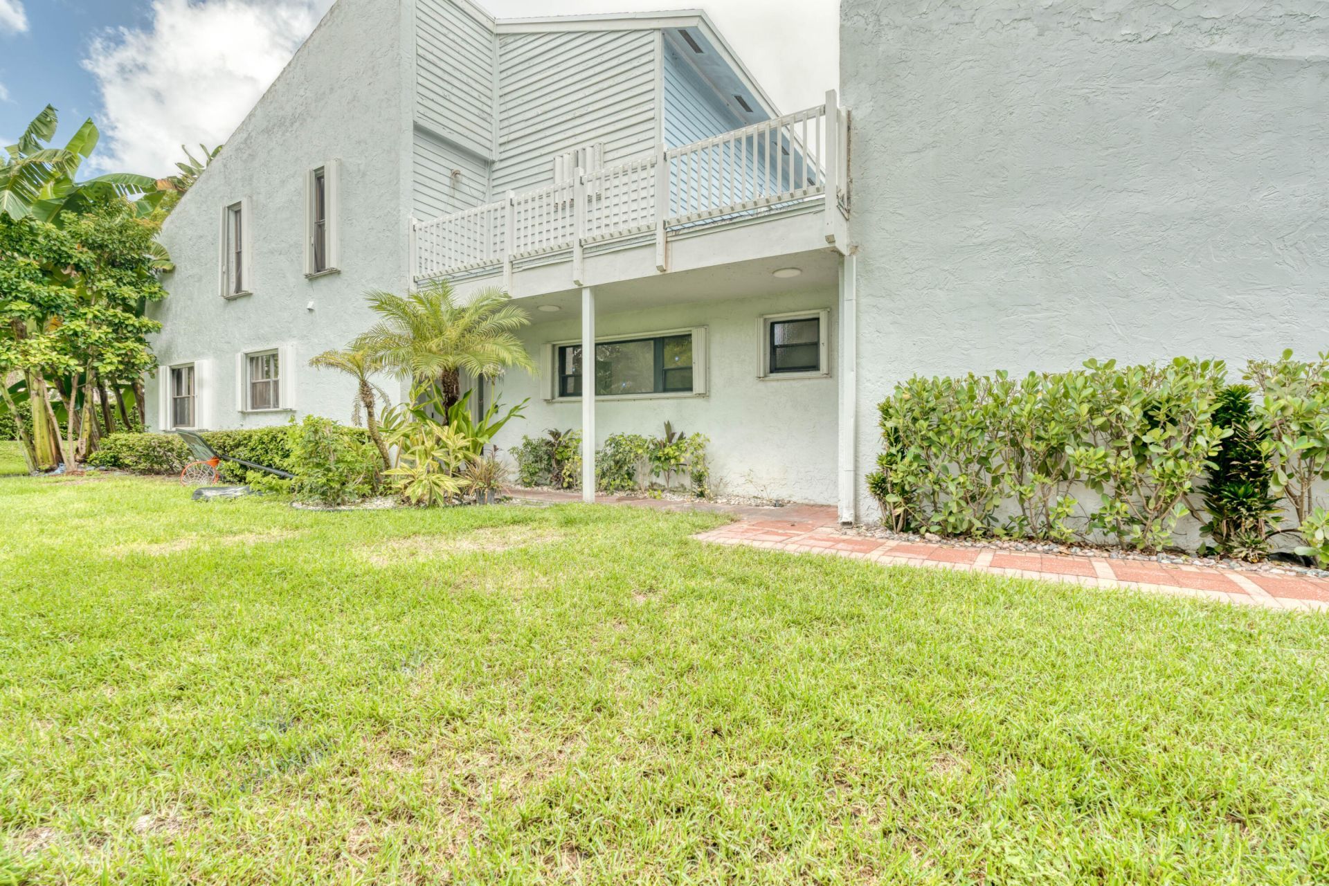 101 Fairway Lane, Royal Palm Beach, FL 33411 Photo