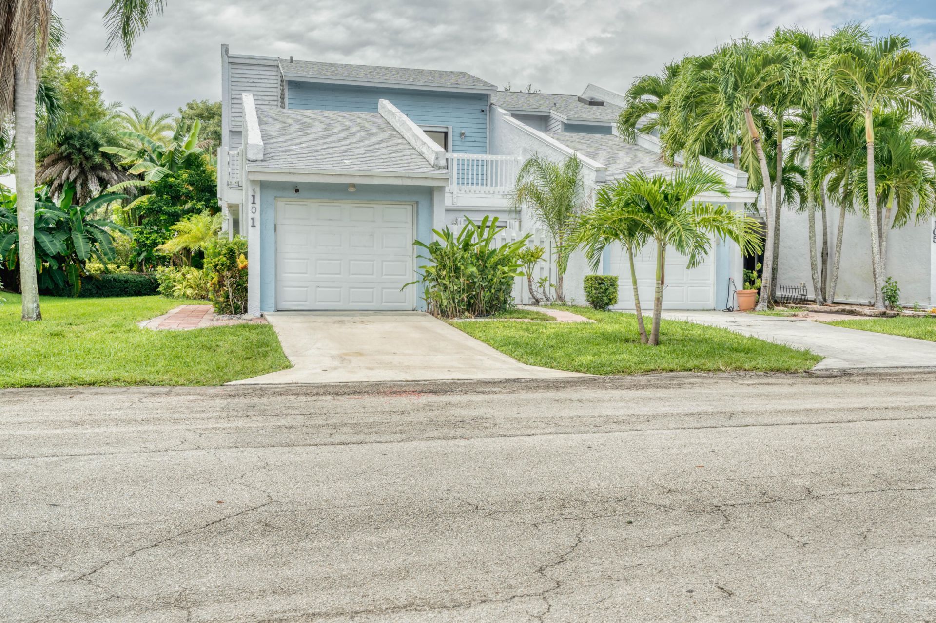 101 Fairway Lane, Royal Palm Beach, FL 33411 Photo