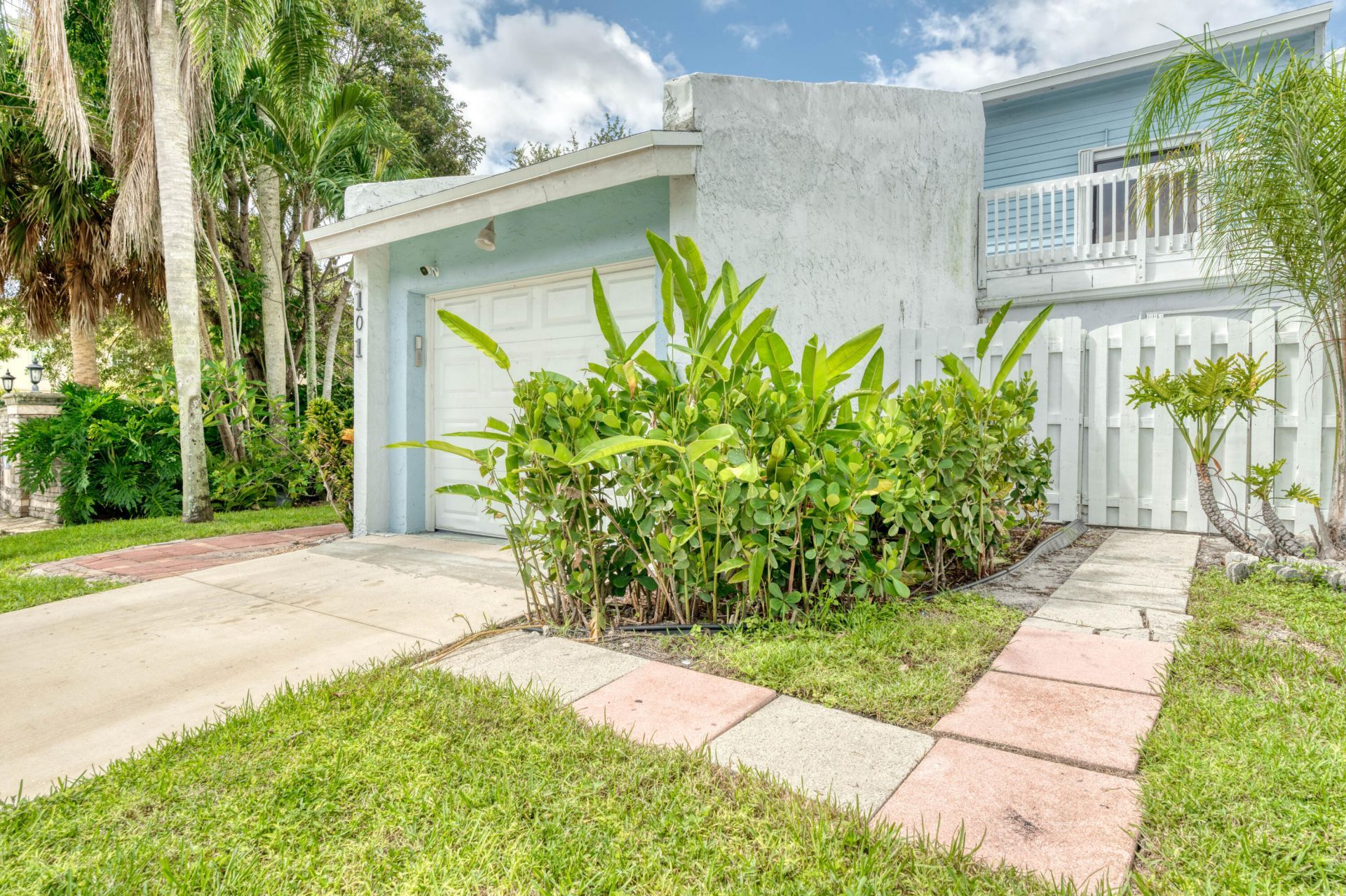 101 Fairway Lane, Royal Palm Beach, FL 33411 Photo