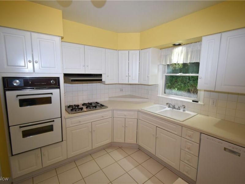 3115 Bradley Road, Westlake, OH 44145 Photo 9