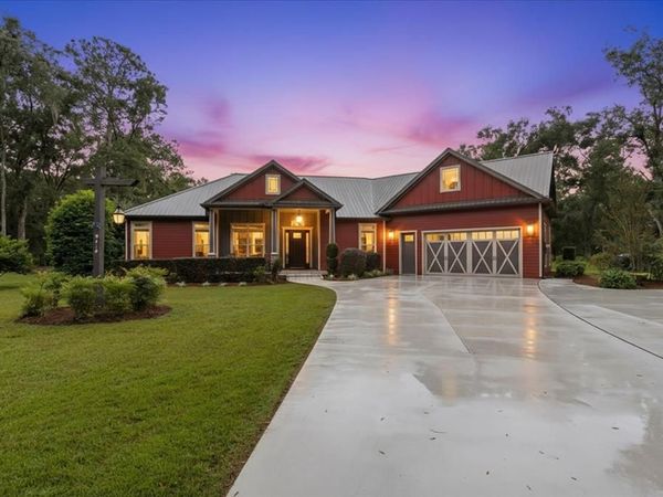 9419 Katherine Way, Fanning Springs, FL 32693