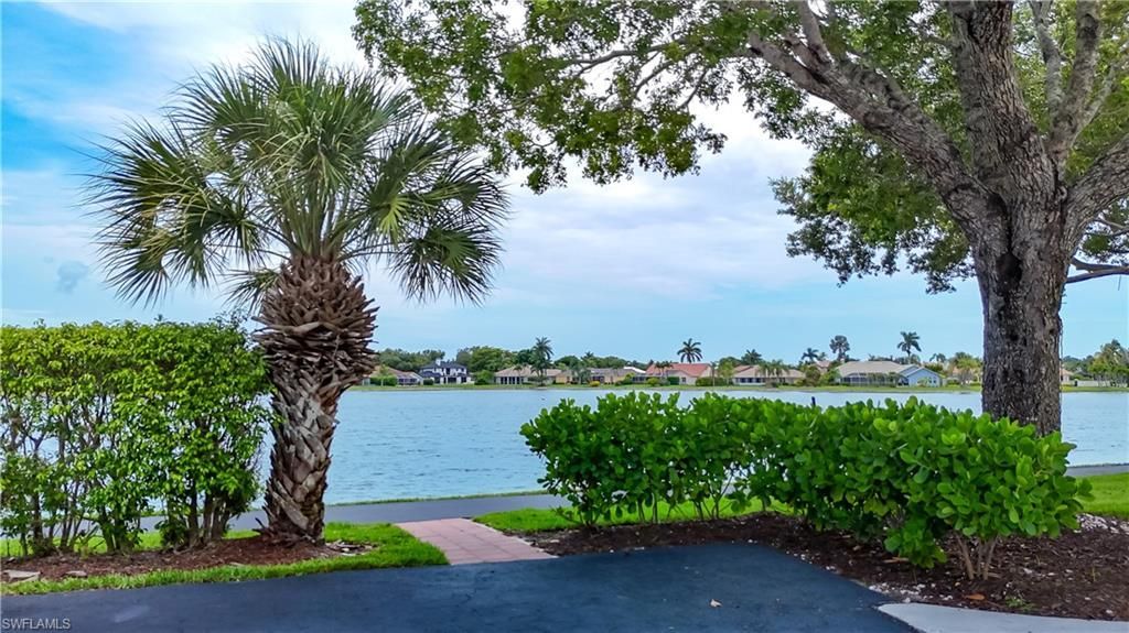 648 Mardel Ct, Unit 710, Naples, FL 34104 Photo