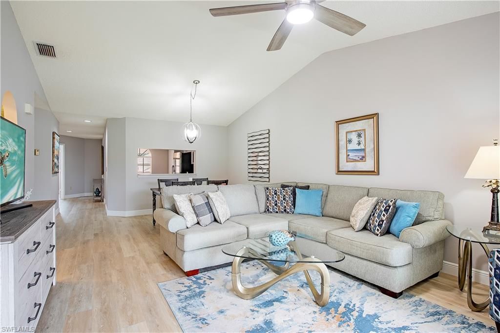 648 Mardel Ct, Unit 710, Naples, FL 34104 Photo