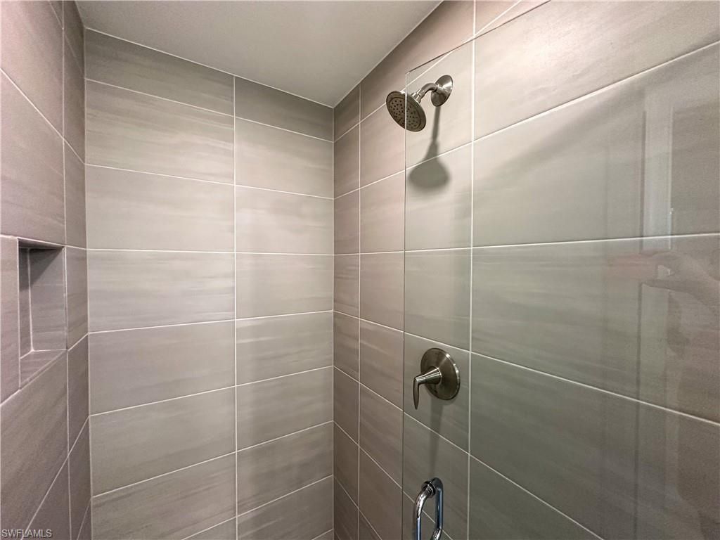 220 Indies Dr E, Unit 101, Naples, FL 34114 Photo