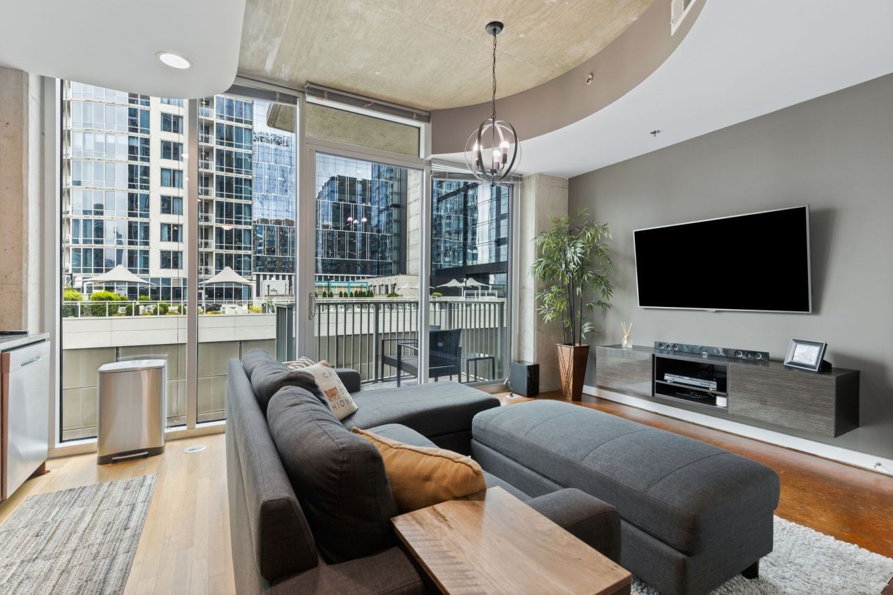 301 Demonbreun St Nashville, TN 37201