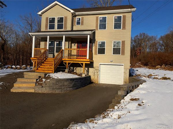 458 County Route 50, New Hampton, NY 10958