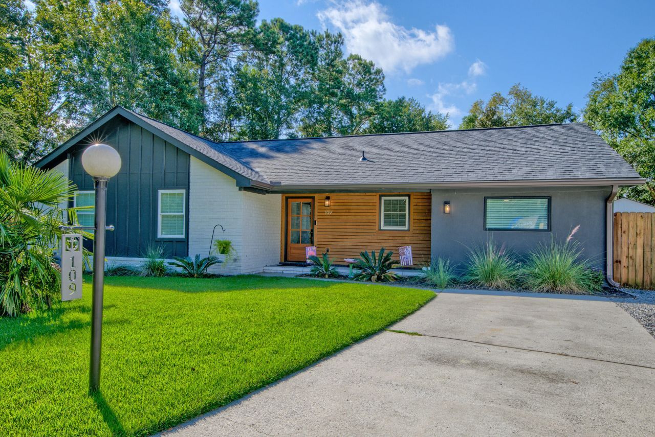 109 Sundance Court Photo 1