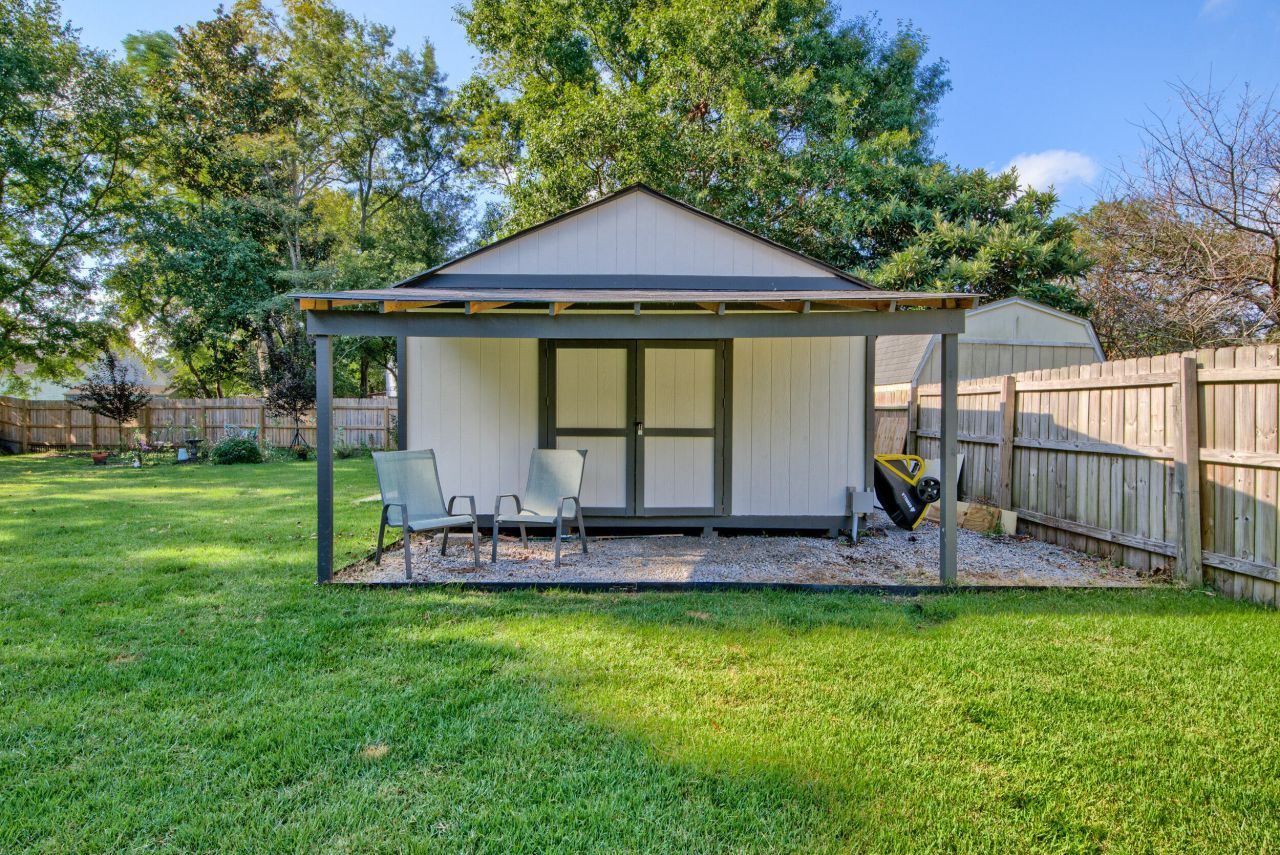 109 Sundance Court Photo 12