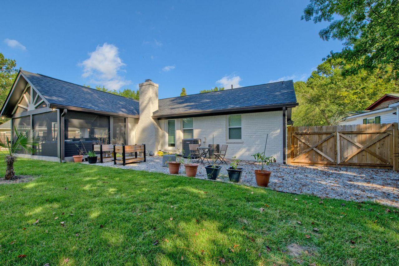 109 Sundance Court Photo 13