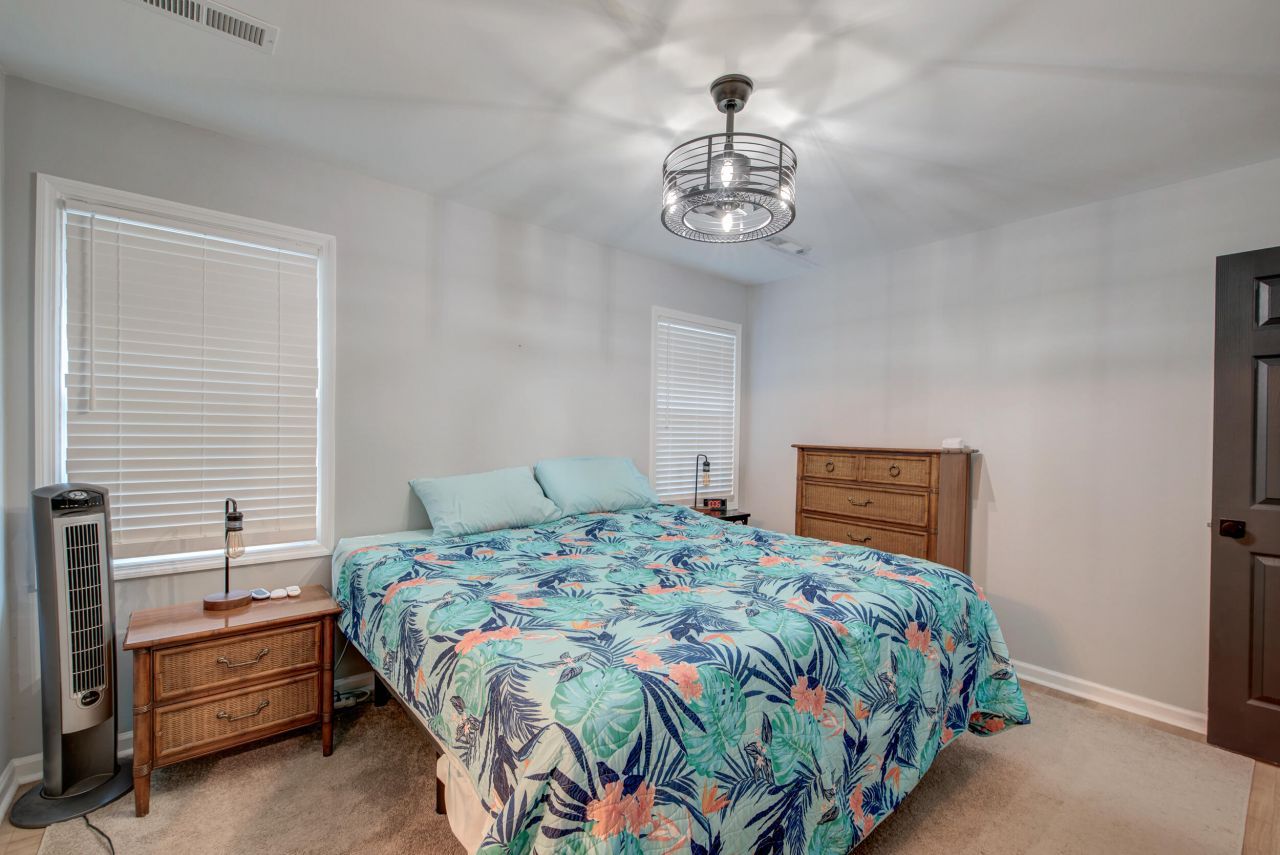 109 Sundance Court Photo 16