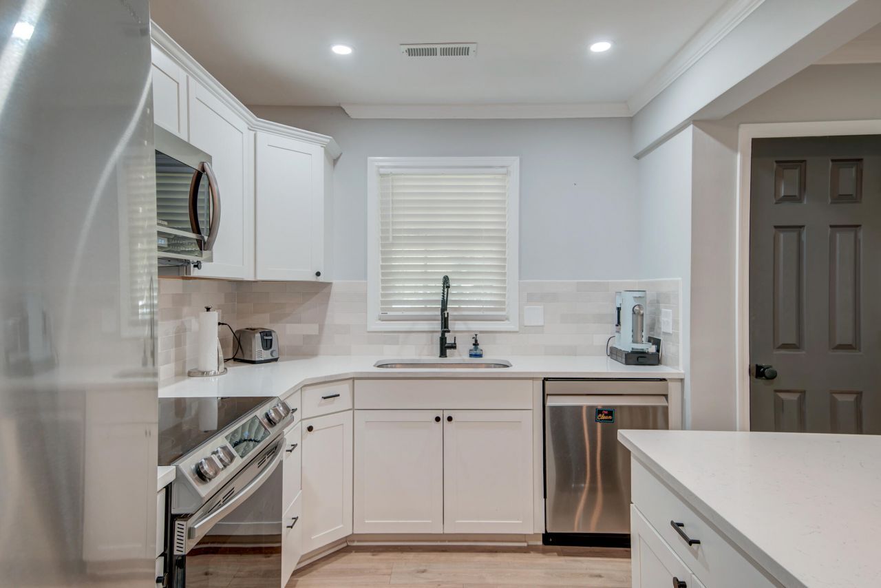 109 Sundance Court Photo 35