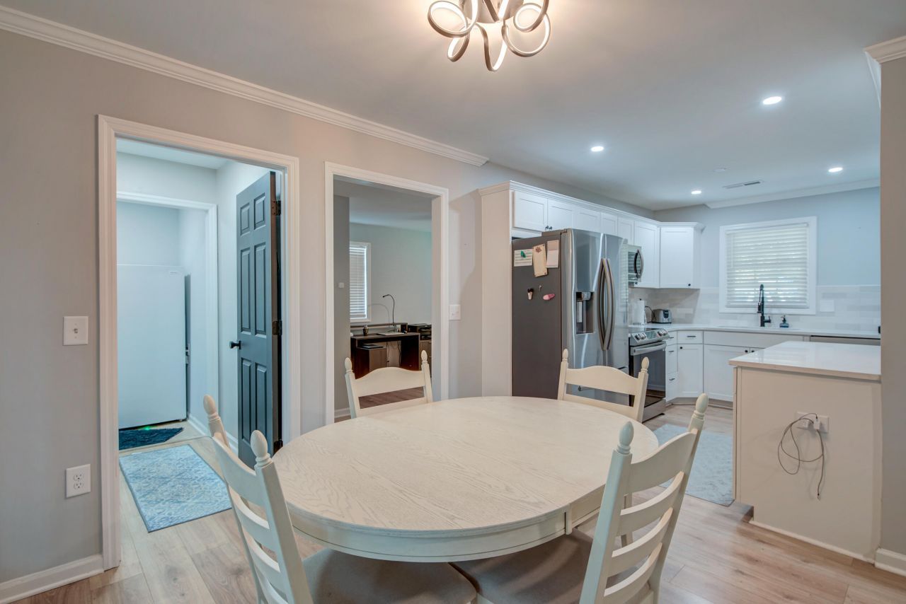 109 Sundance Court Photo 36