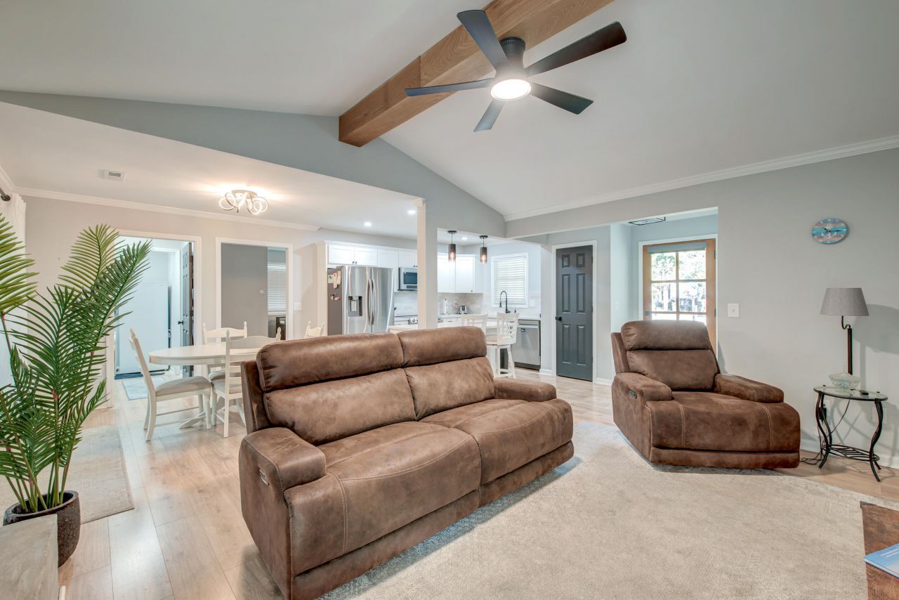 109 Sundance Court Photo 4