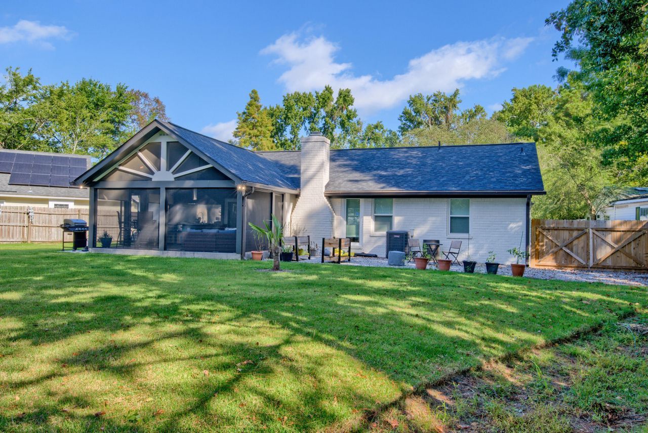 109 Sundance Court Photo 43