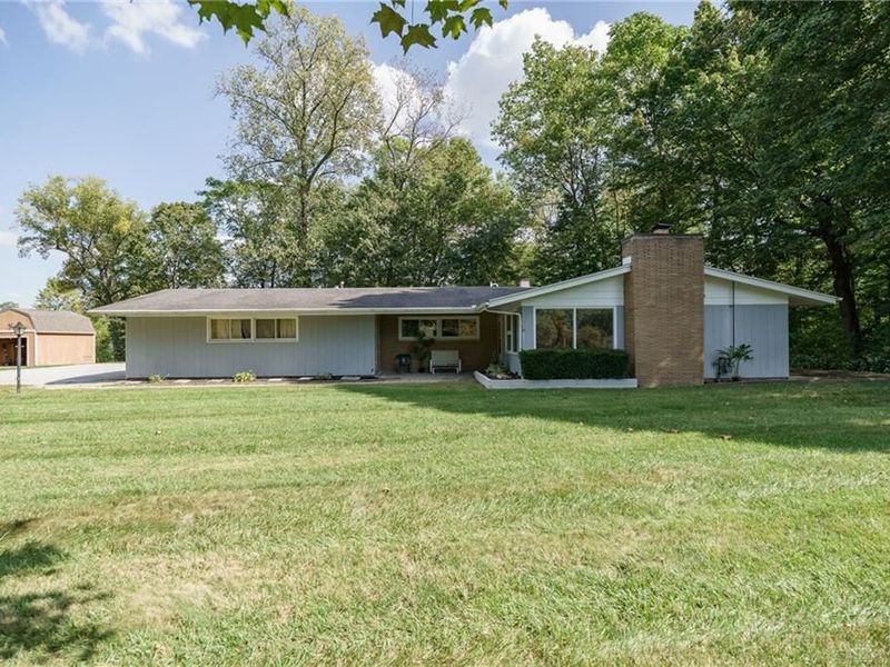 3110 Beech Hill Drive, Sugarcreek Township, OH 45370 Photo 4