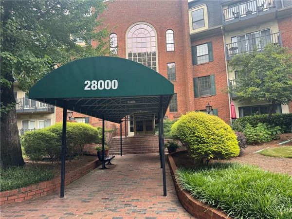 28112 Plantation Drive NE, Atlanta, GA 30324