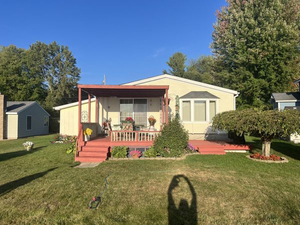 12515 S Rosemary Avenue, Grant, MI 49327