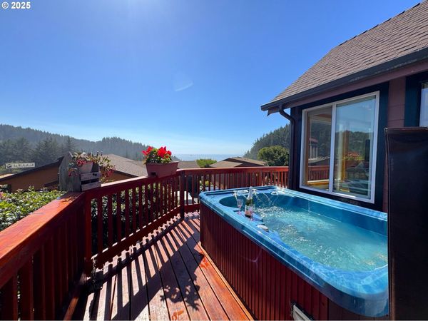 19921 WHALESHEAD RD, Unit I    2, Brookings, OR 97415