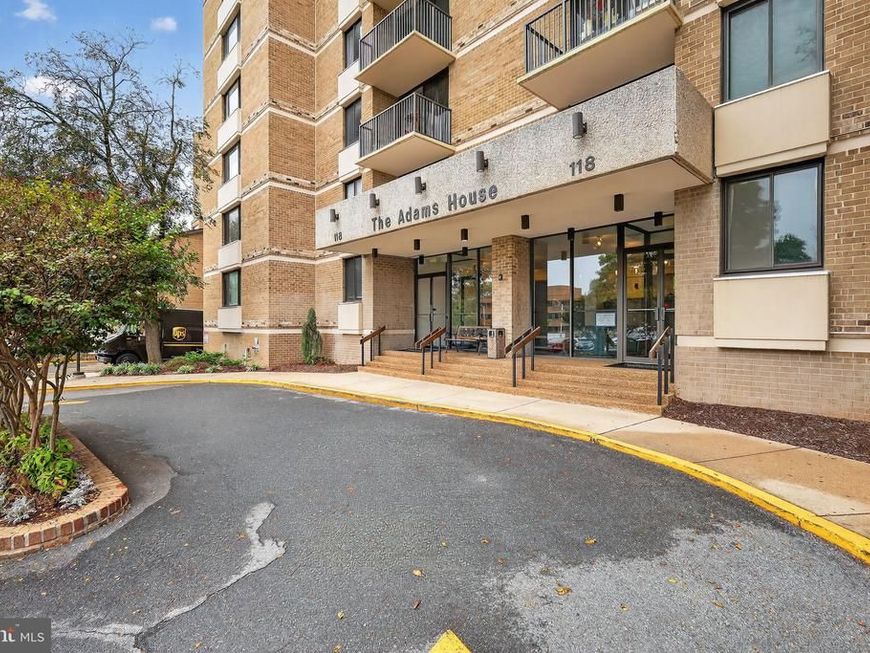 118 Monroe Street, Unit 604, Rockville, MD 20850 Main Photo