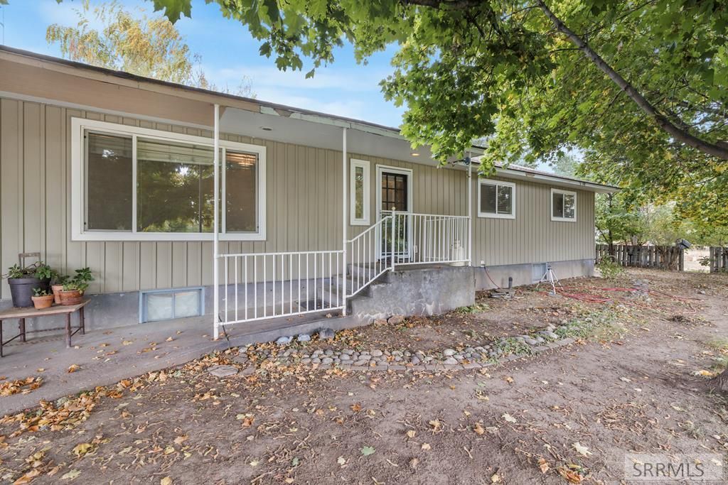 138 N 4100 E, Rigby, ID 83442 Main Photo