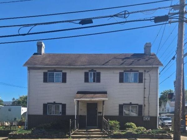 83 S Mount Vernon Avenue, Uniontown, PA 15401