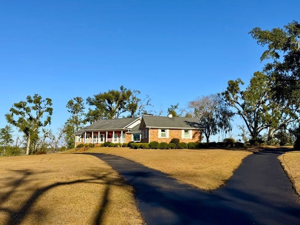 588 NW Pickle Lane, Madison, FL 32340 Photo