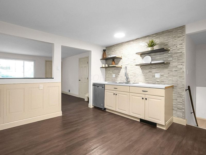 1836 Penfield Court S, Columbus, OH 43227 Photo 10