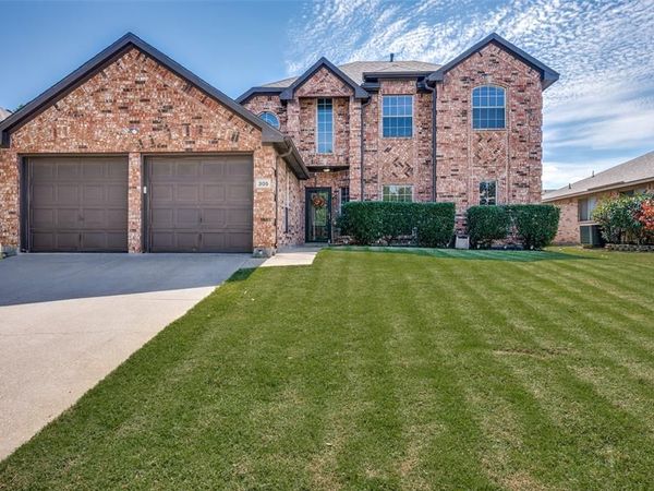 305 Ravenna Road, Lake Dallas, TX 75065