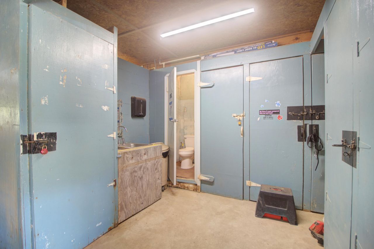 274 Campbell Road Photo 17