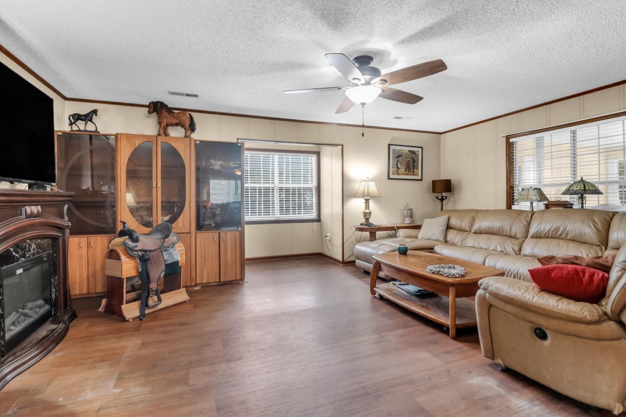 274 Campbell Road Photo 35