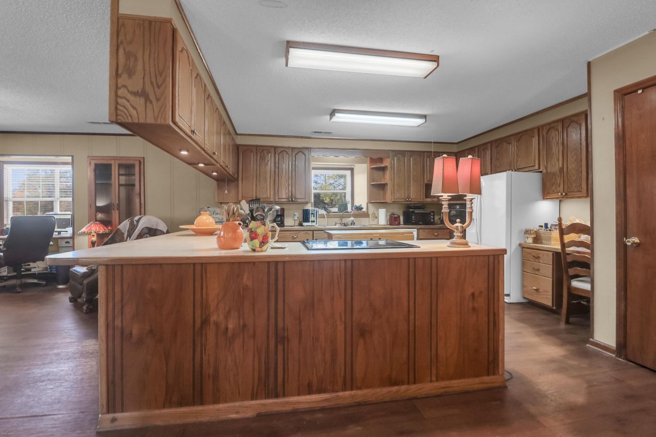 274 Campbell Road Photo 47