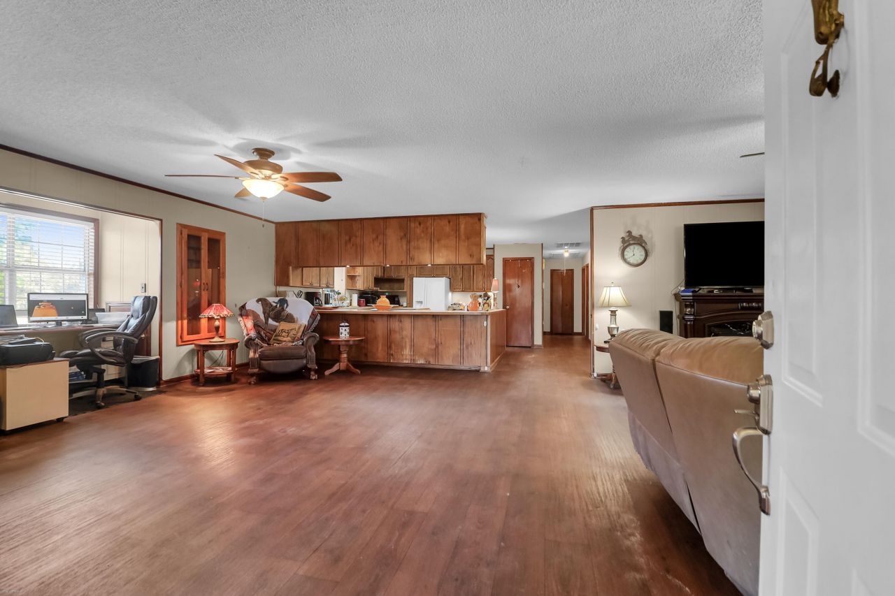 274 Campbell Road Photo 50