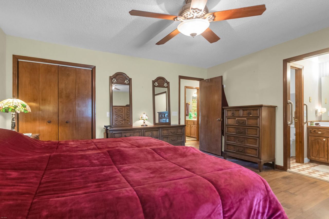 274 Campbell Road Photo 59