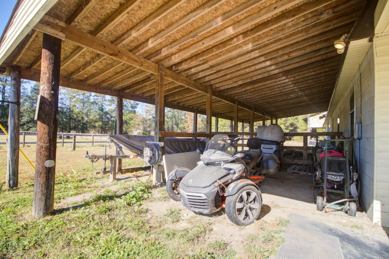 274 Campbell Road Photo 77