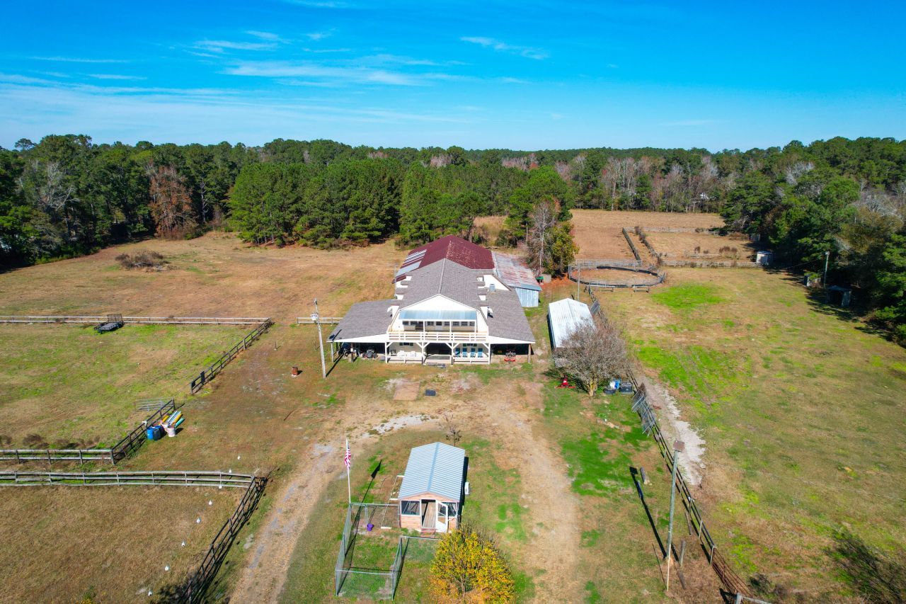 274 Campbell Road Photo 9