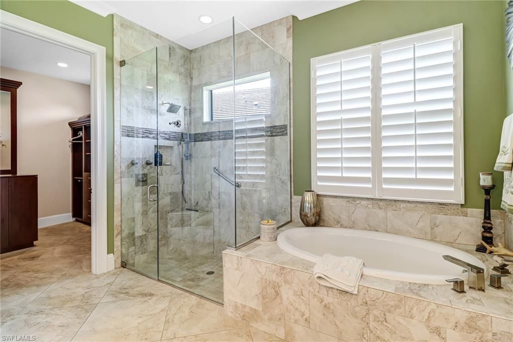 6487 Warwick Ave, Naples, FL 34113 Photo