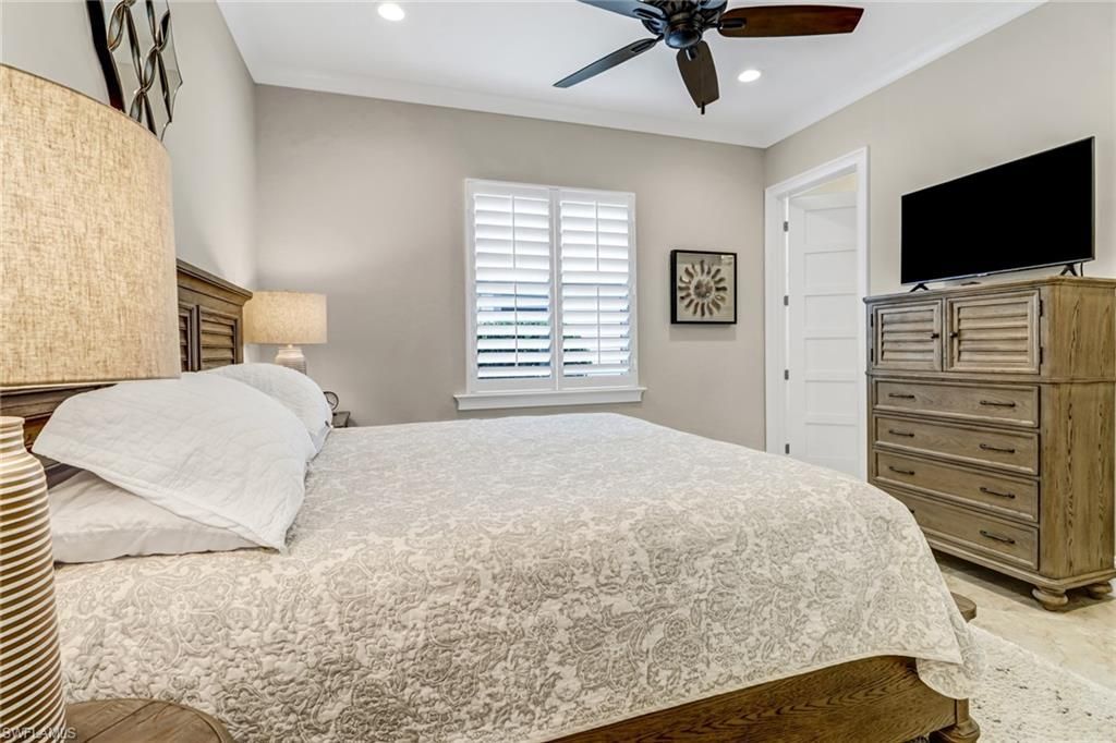 6487 Warwick Ave, Naples, FL 34113 Photo