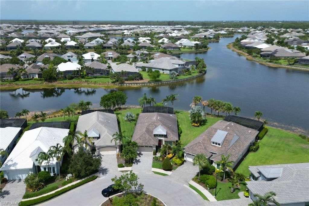 6487 Warwick Ave, Naples, FL 34113 Photo